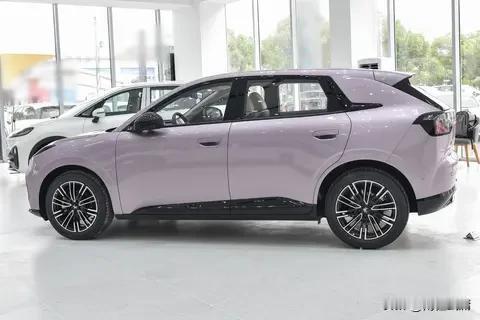 50万级SUV销冠易主！极氪9X上市两月逆袭，问界M9被反超谁能想到50万