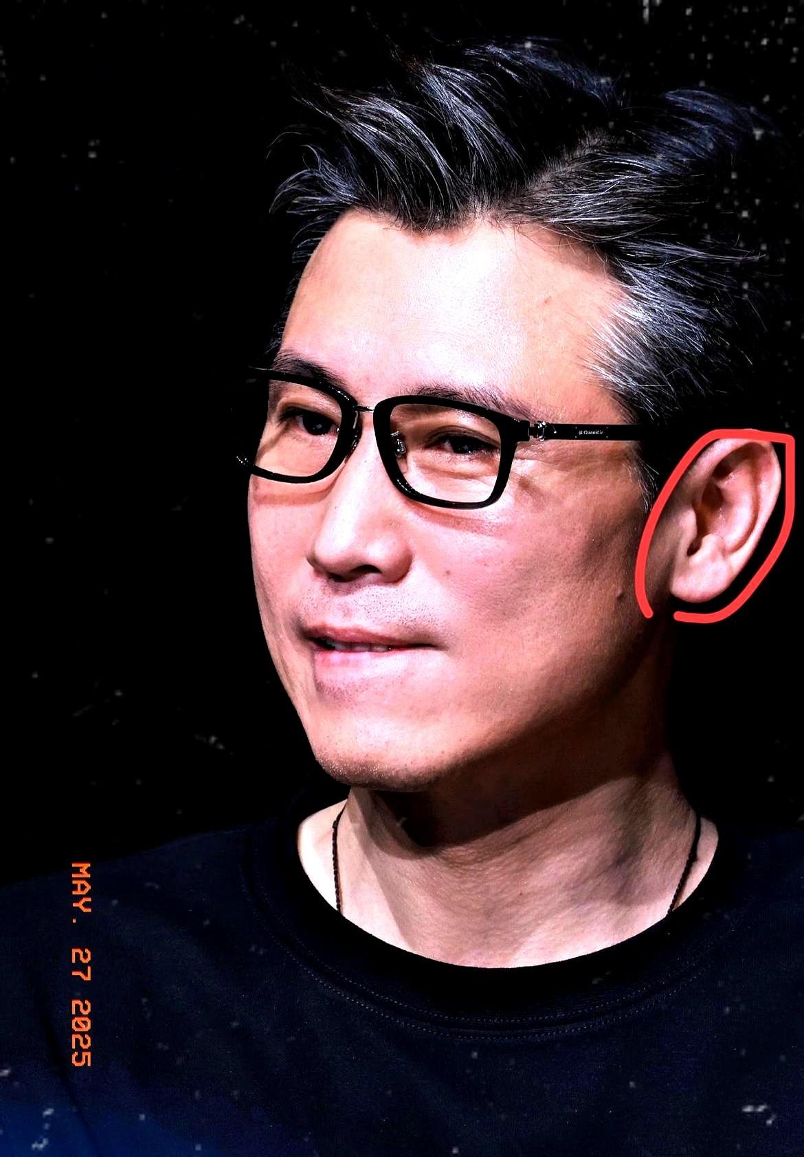 李乃文最近在采访里说的一句话让很多人破防了：
