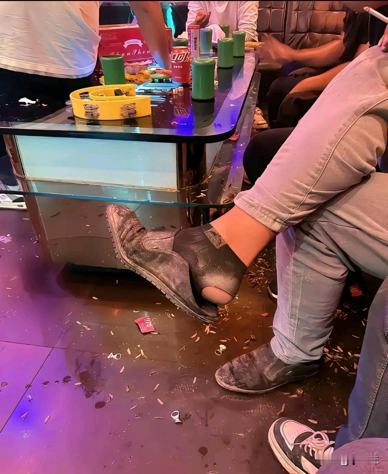 这大哥是真把钱花刀刃上了