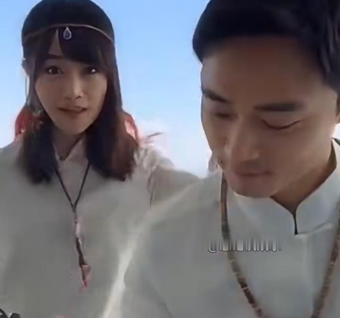 蓝盈莹官宣新恋情的当天，全网突然反应过来，她用最体面的方式，把曹骏的翻红路彻底铺