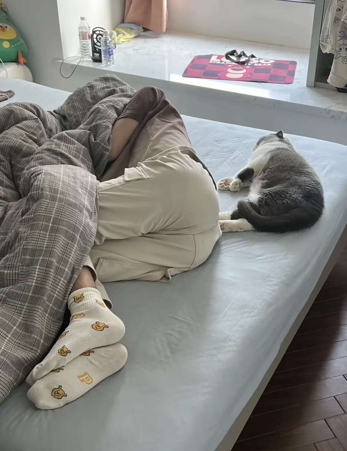 怎么做到姿势都是一样的
