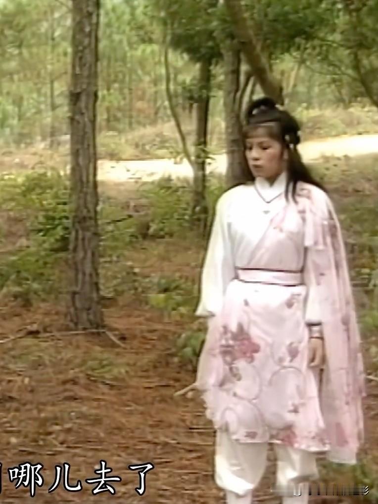 翁美玲之后再无俏黄蓉📽️一看到这身粉白配色的戏服，DNA动了吗？🎵翁美玲版