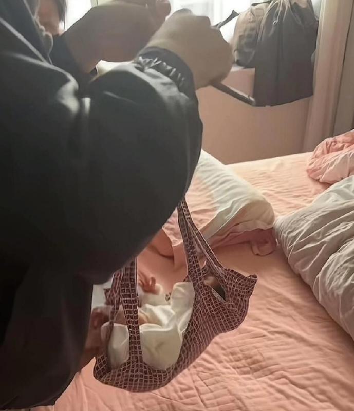 她才刚出生4天啊！4月12日下午2点37分，南京一位刚出生4