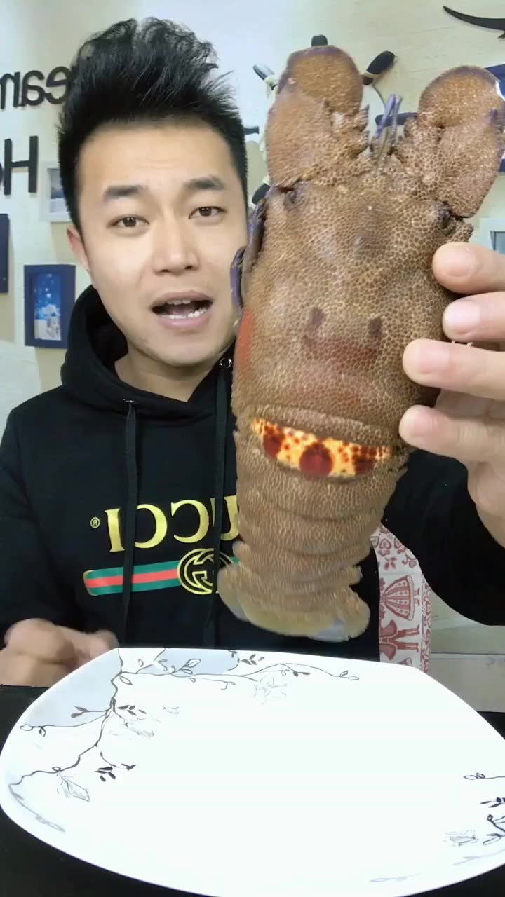 打开 打开 美女演奏古筝《琵琶语》,柔情似水,画面很美!
