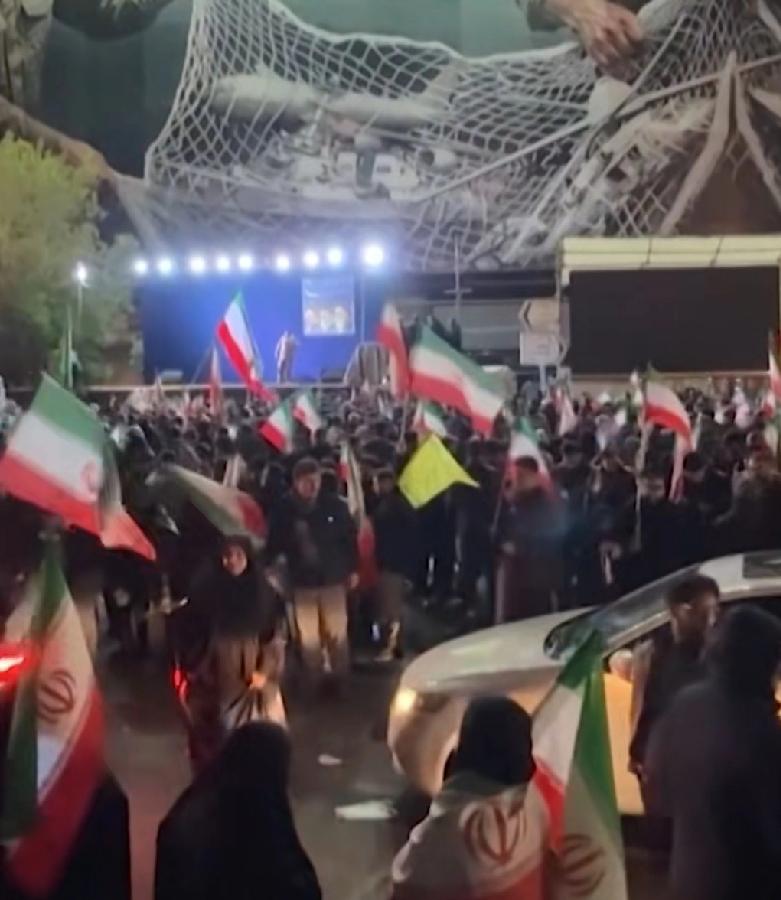 停火与谈判才刚开始，最终胜负还取决于后续条款落实与谈判进展。这个时候停火，竟是美