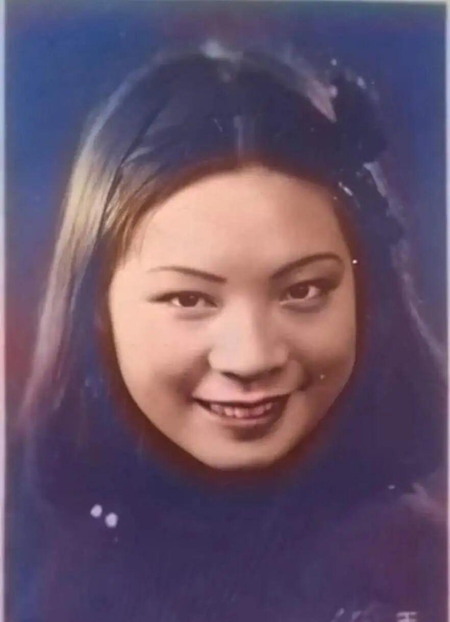 王人美到死都提金焰，不是忘不掉他，是忘不掉那几年自己敢骂人、敢摔碗、敢在屋顶看炸