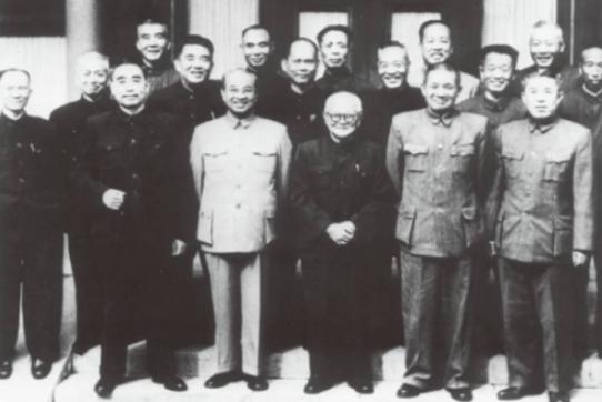 1926年，宋希濂请陈赓喝酒，随口说出：“如果以后你把我抓了，你可要对我好点”，