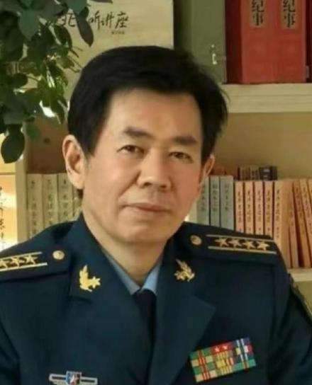 最大的台独分子，再也藏不住尾巴，终于露出来了肮脏的脑袋！其实岛内最大的“台独”