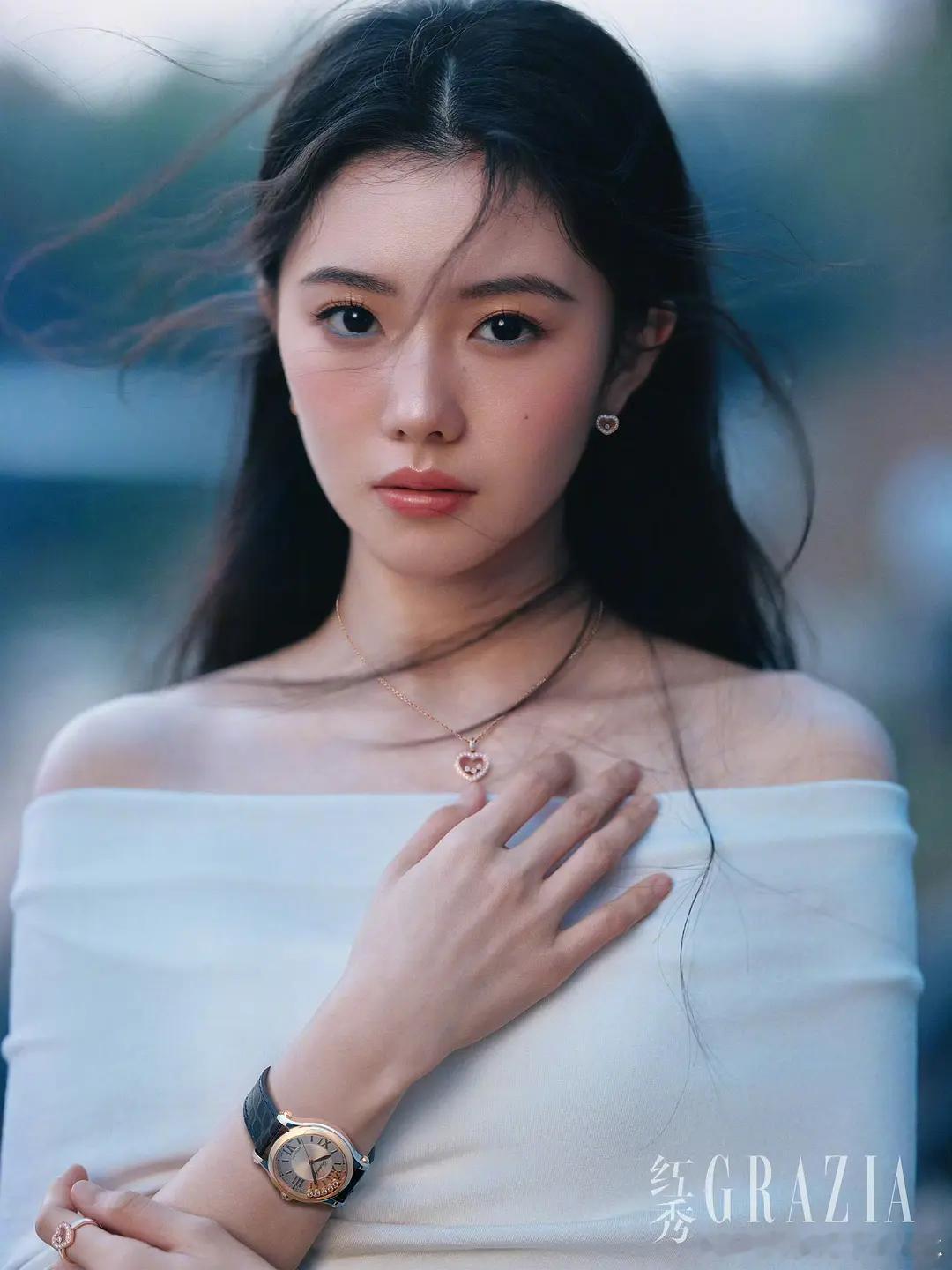 刘浩存这组红秀拍的如何？