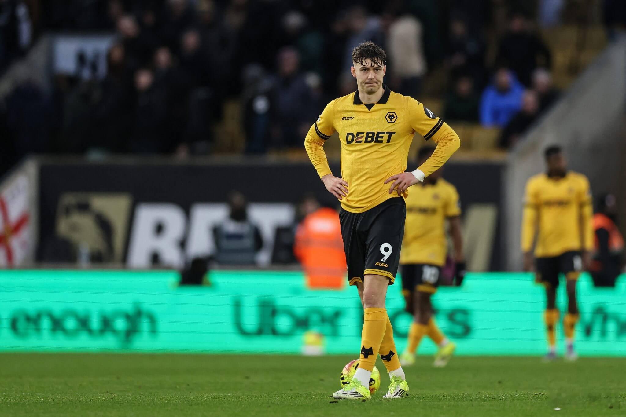 狼队狼队冬窗补充新援，还有用吗？其实从战术角度，用处不大，狼队降级无可避免。但