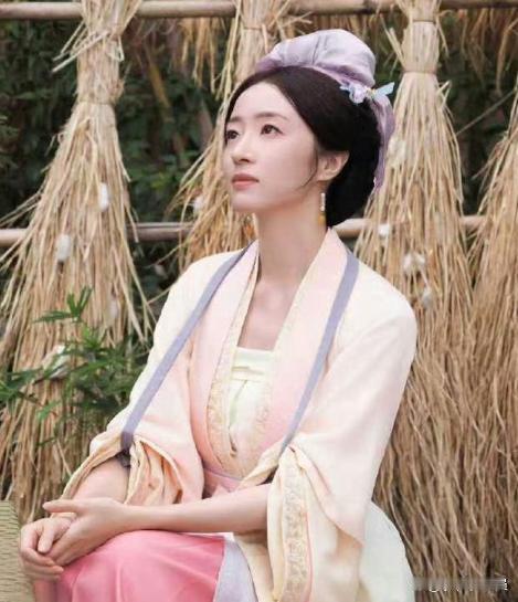 《如梦令》李清照选角引热议：刘亦菲呼声最高却概率偏低，央视早认证李沁万茜，你认为