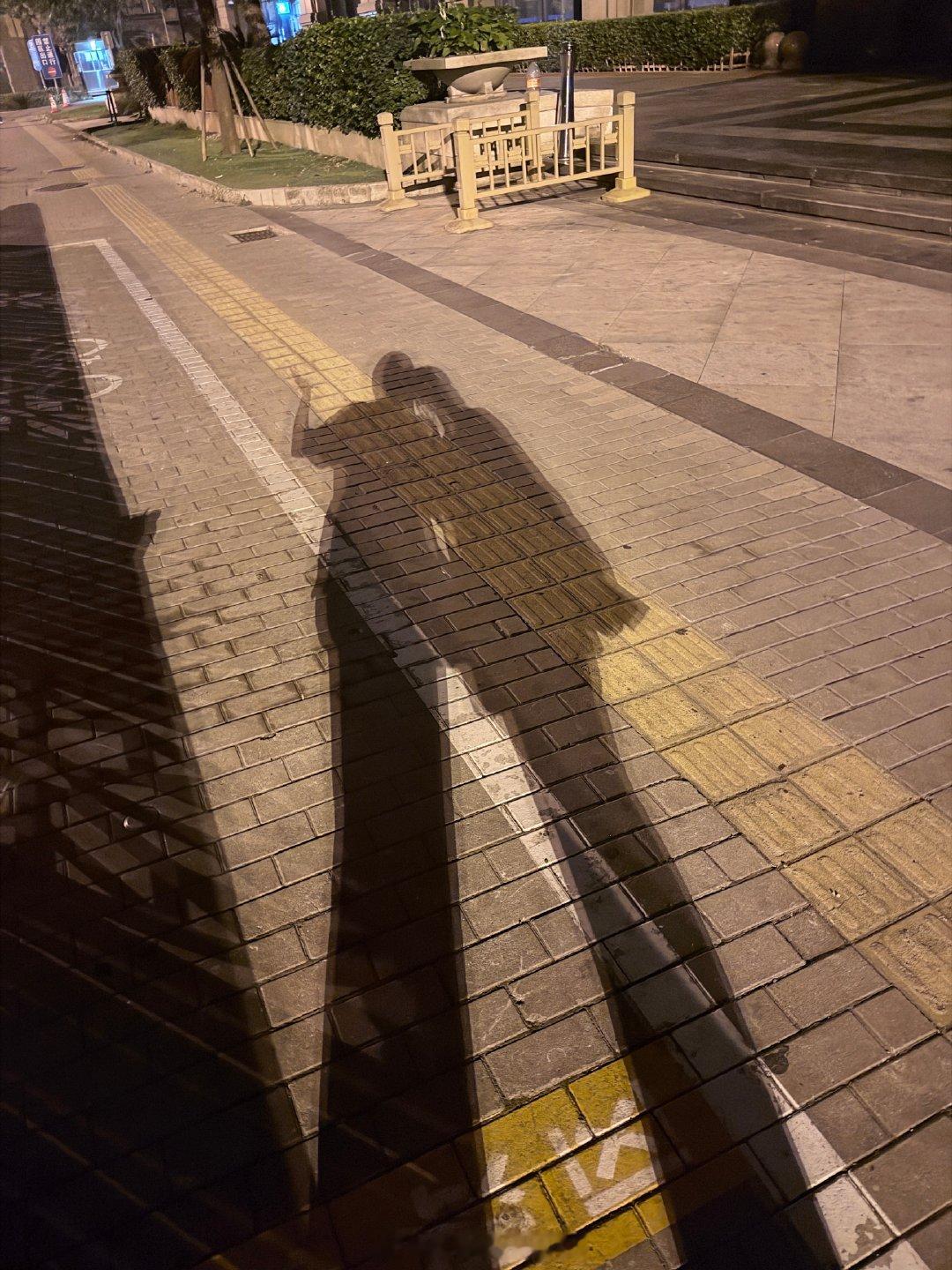 那就出发了撒~跨栏组，集结，起飞🛫#上场就要赢##热聊亚运会##吴艳妮#​