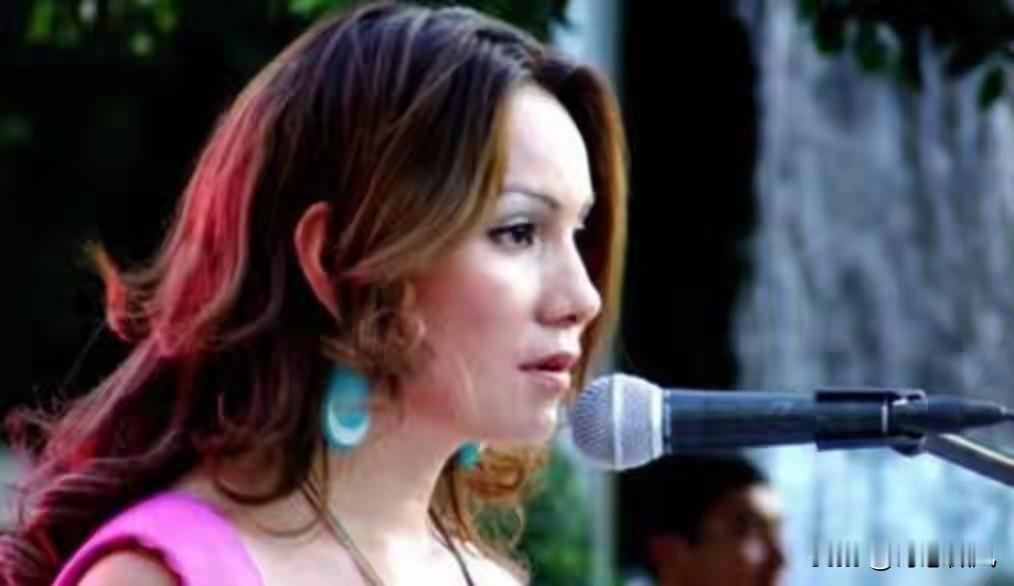 特种部队被毒贩暴打！女性被沦为玩物，墨西哥多年叛乱是因为啥？这不是虚构的剧