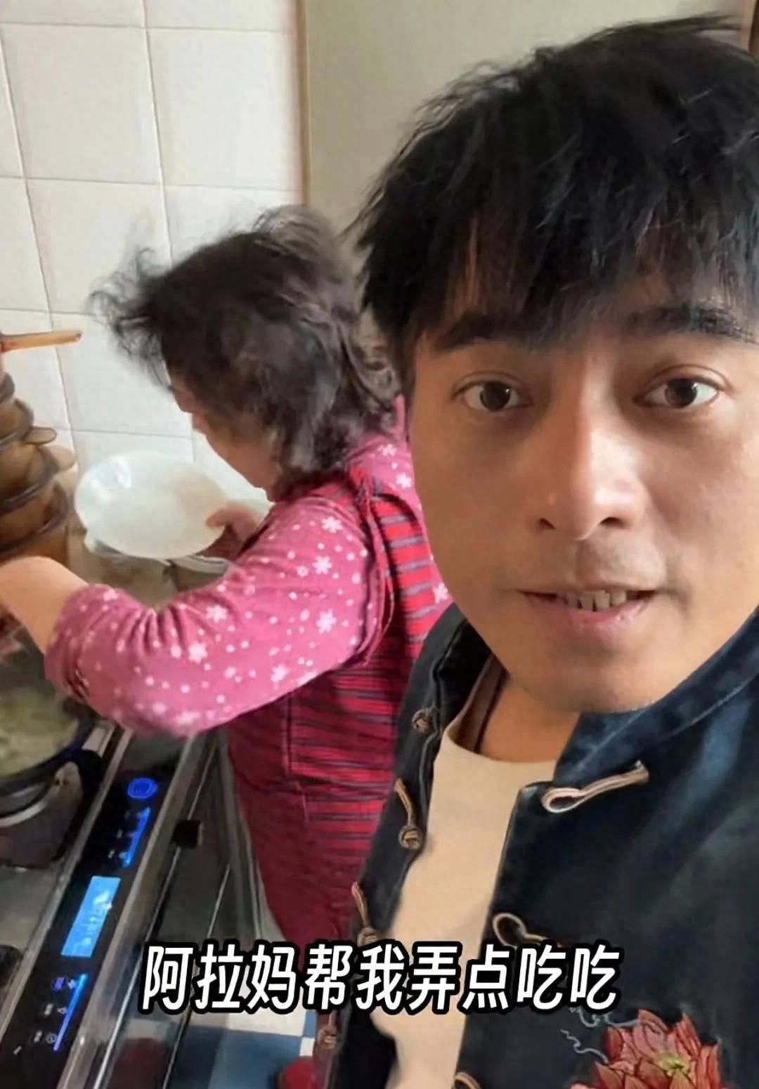原来所有的父母都一样，不管在山西还是在上海。全国各地都很热，上海演员陈龙突击