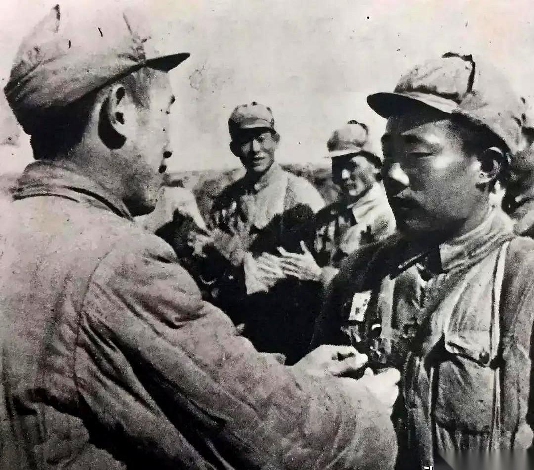 1948年的战场上，流传过一段用兵书根本没法解释的怪事。一个饿急眼的国军大头兵