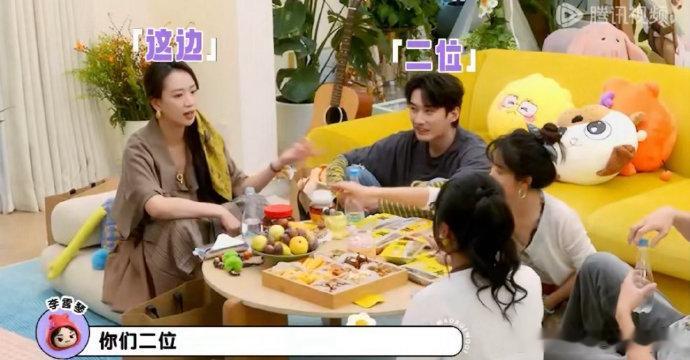 谭松韵刘学义你们这样显得李梦很多余李梦得比谭松韵刘学义多花多少钱啊哈哈哈哈谭松