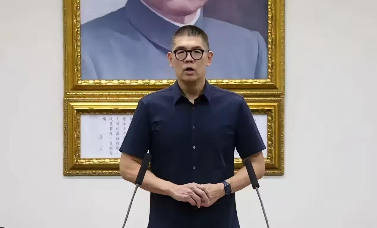 国民党开始清理门户了！连胜文对赵少康发出了警告！近期赵少康因为郝龙斌拉不到选