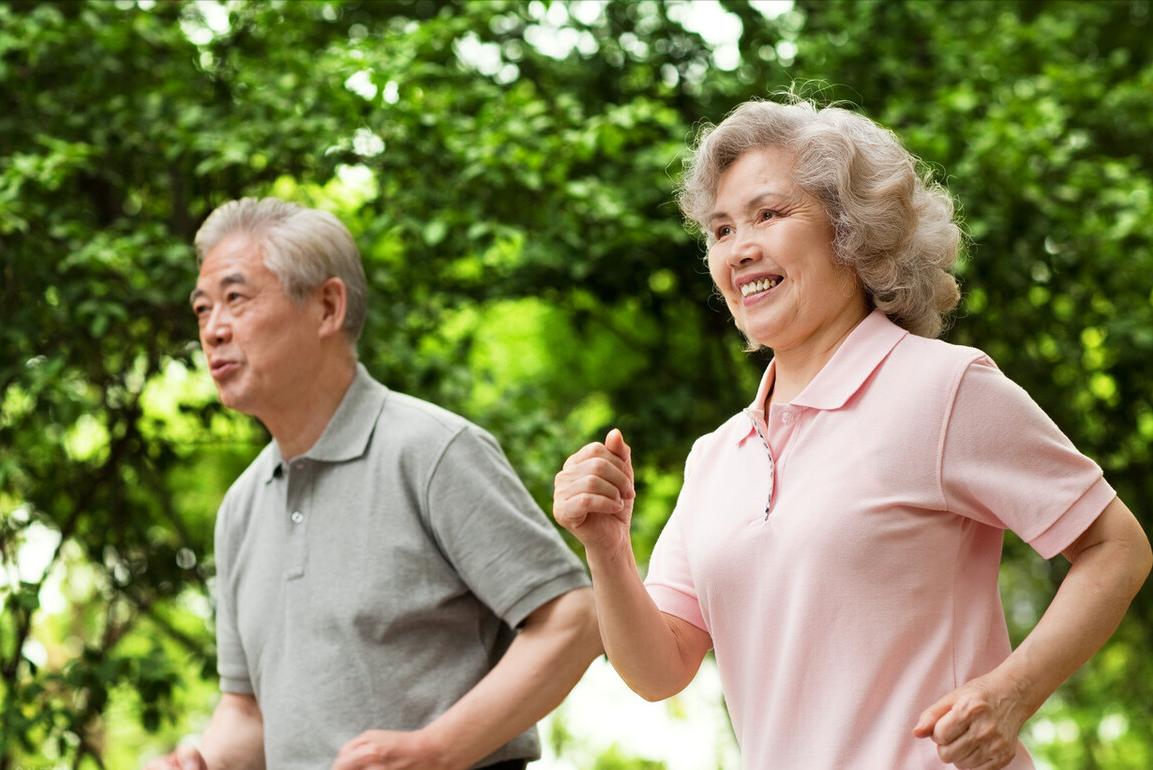 《医生提醒：老年人这样吃，远离疾病，健康长寿不是梦！》老年人因为身体的原因，