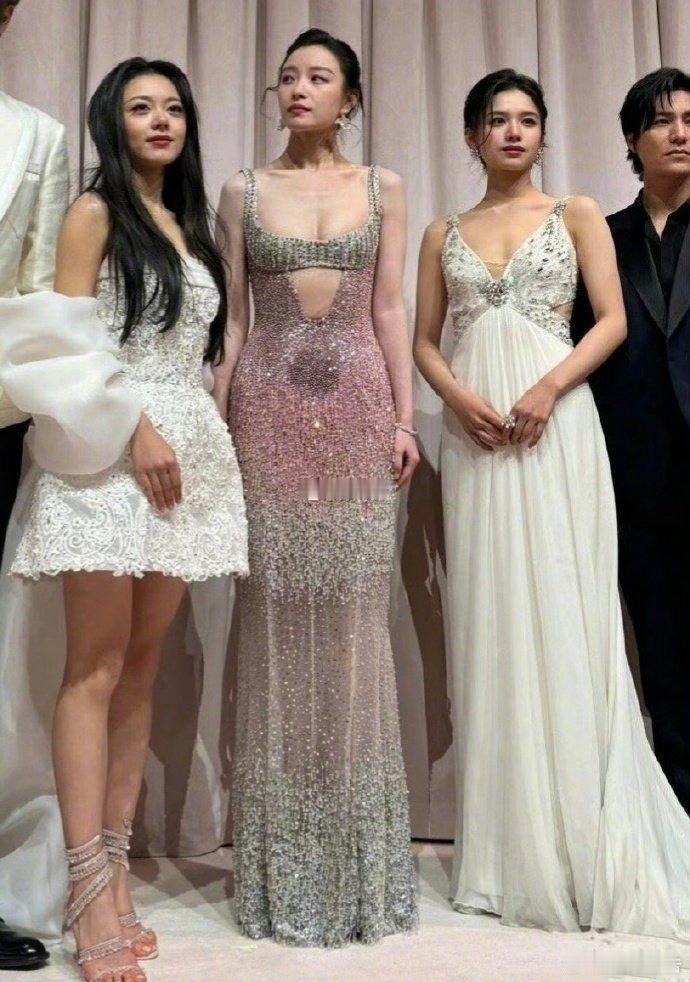 年轻在气质面前真的是一文不值