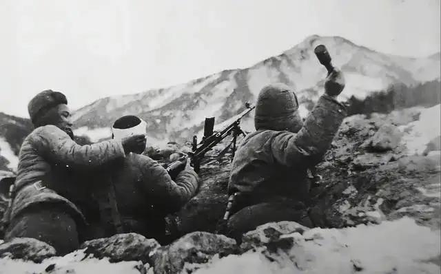 我一直以为，抗美援朝是彭老总从头打到尾。今天才知道，错得有多离谱。你知道当时我们