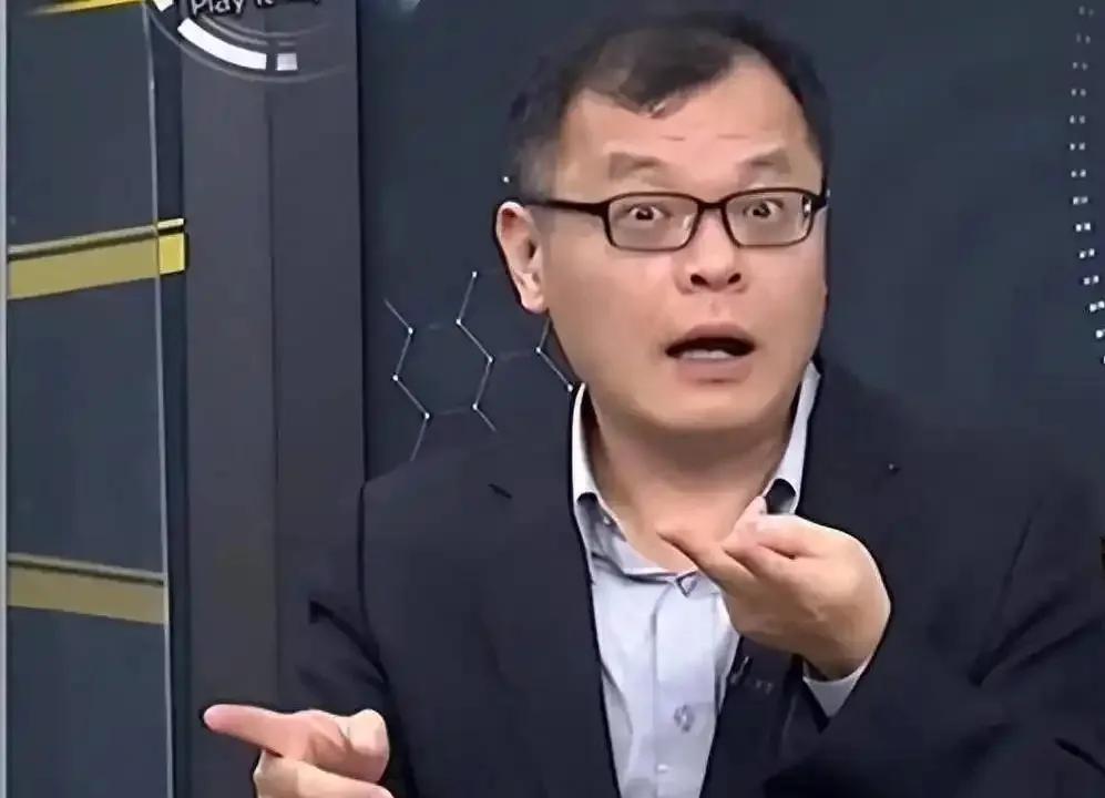 陈挥文最近大批国民党团总召傅崐萁和主席朱立伦，尤其是傅崐萁。另外，陈