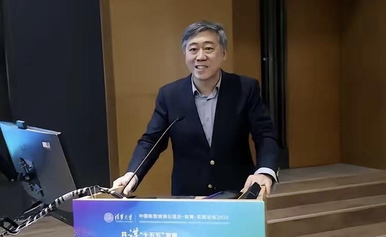 清华大学李稻葵：“不能因为钱一下子拿不出来，就让提高农民养老金从长计议，很多交了