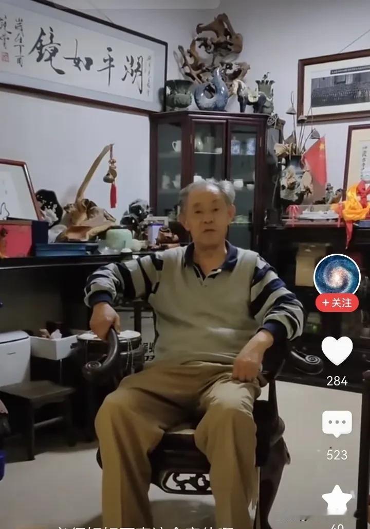 知情人在徐湖平家看到唐代至清的名人古画就有几十幅，这很正常啊，徐湖平捞点那是相当