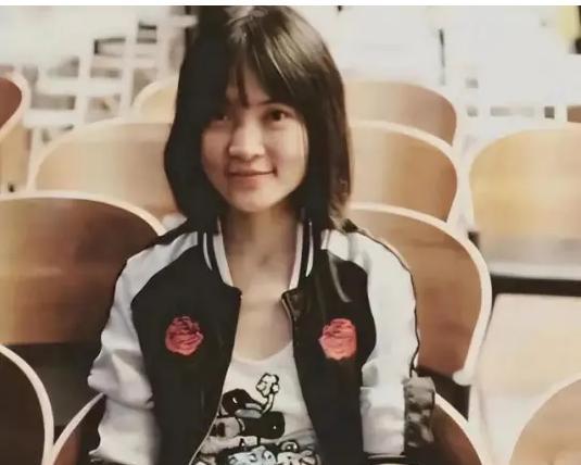 2023年，武汉大学985女硕士王懿，曾公开威胁要“用核武打中国”，最终在她向往