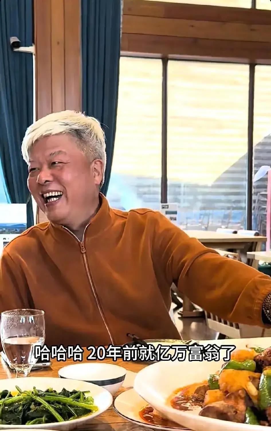 中山沙溪镇最大的服装企业霞湖世家老板，郭长棋郭总说：我20年前就是亿万富翁了，他