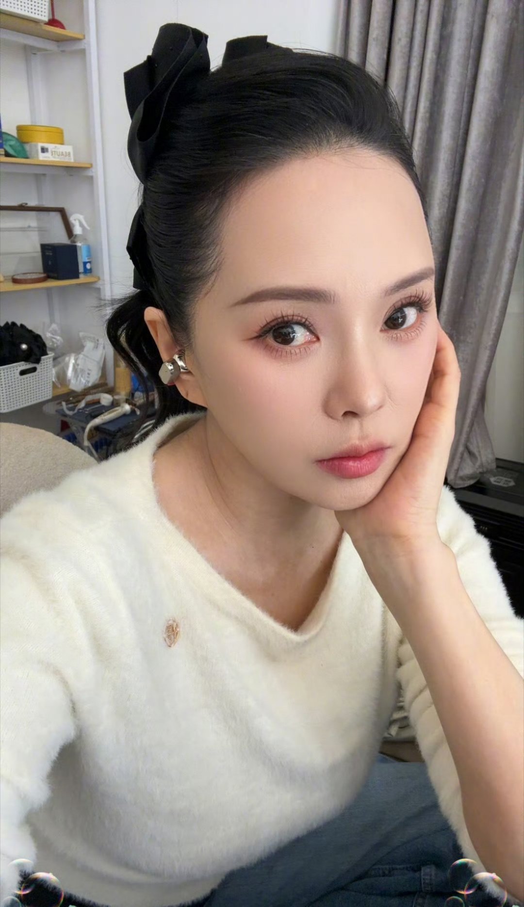 伊能静瘦了10斤这明明就是30岁好吧有刘海也好适合姐姐你好好看～