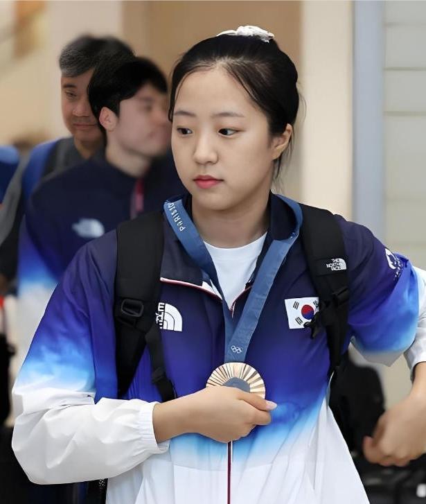韩国女乒的申裕斌，刚打完国际总决赛回国，转头就买了350袋大米，用自己名字命名的