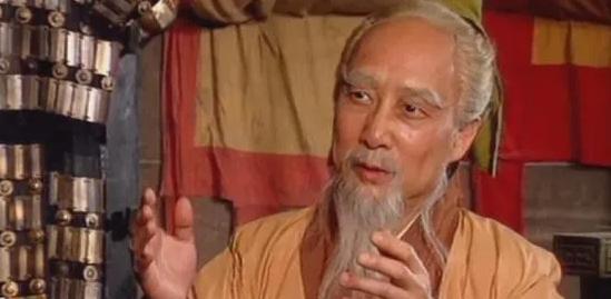 曹操杀了华佗后悔不已，其实华佗死得一点都不冤，你看他都干了些什么千百年来，大