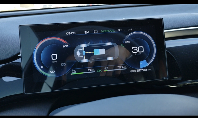 宋prodmi电池故障，只能发动机驱动不到一年，两万多公里的车，前天用ev模