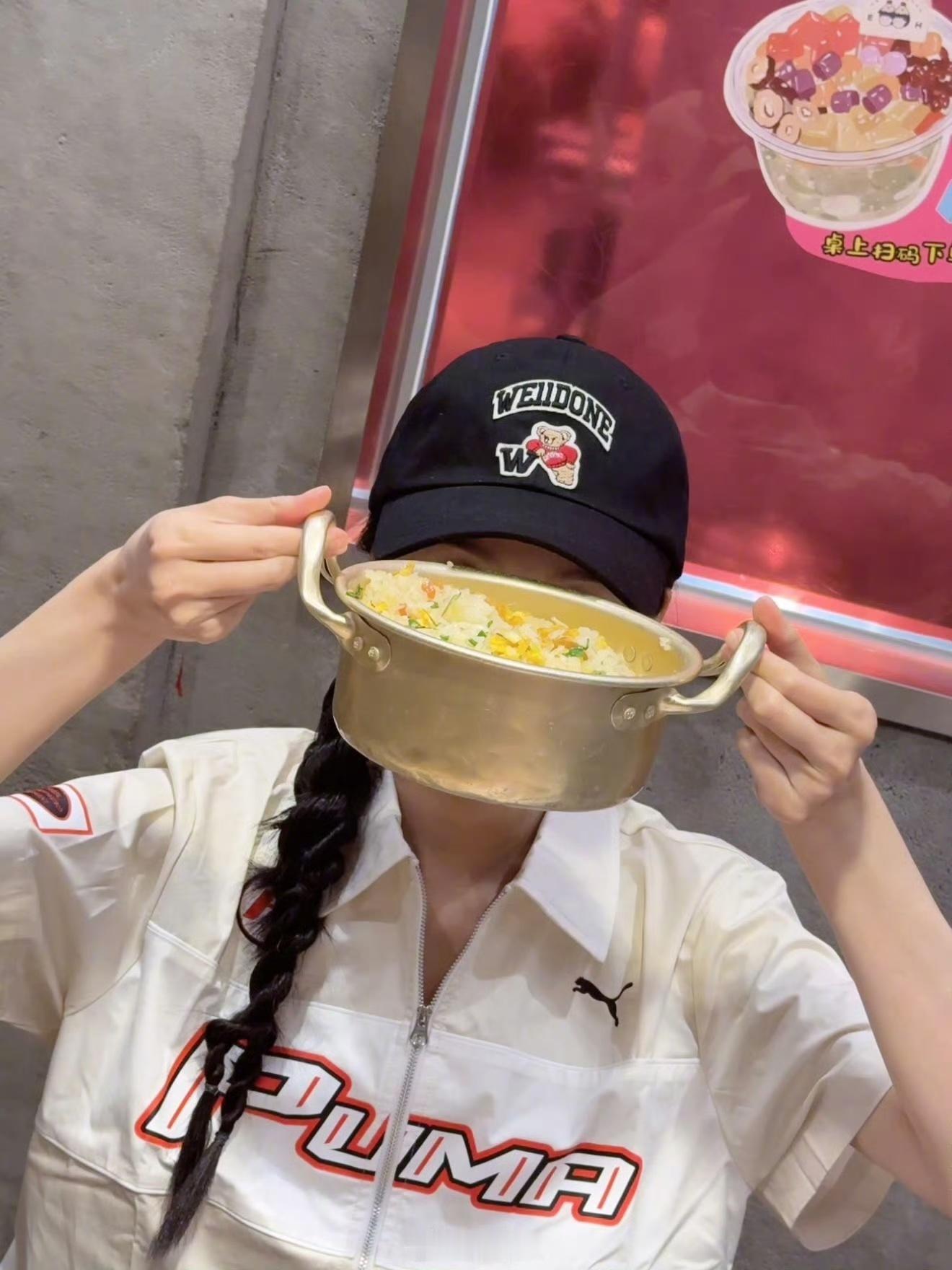 陈都灵陈都灵说小小吃辣挑战轻松拿下陈都灵说轻松拿下吃辣挑战陈都灵说小小吃