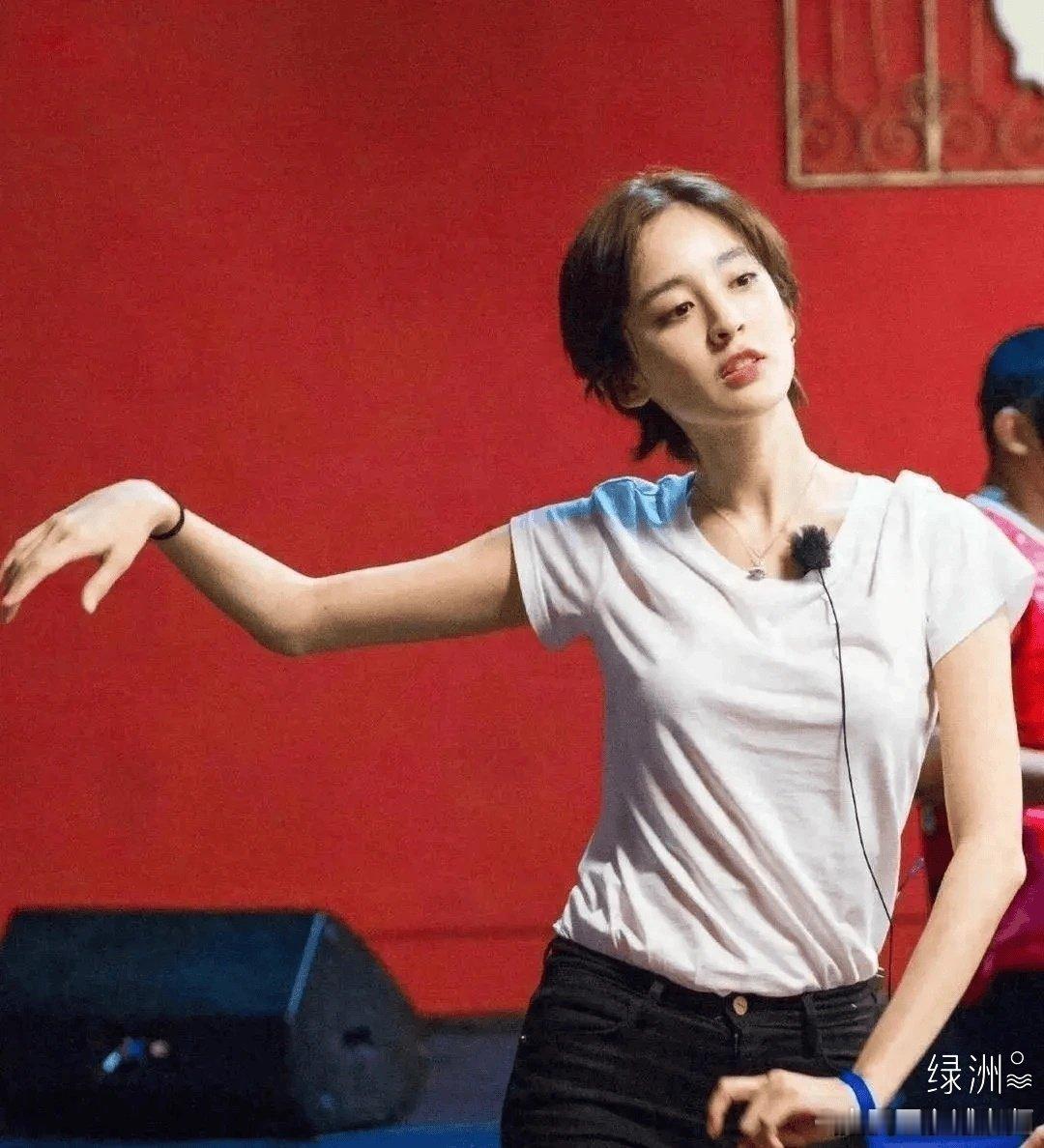 古力娜扎素颜也这么美！​