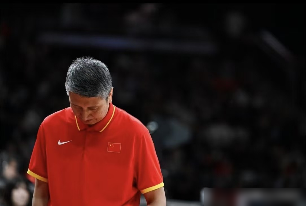 71%的胜率，照样被骂下课，这找谁说理去？杜锋带中国男篮三年，21场正式比赛，赢了15场，胜率71.