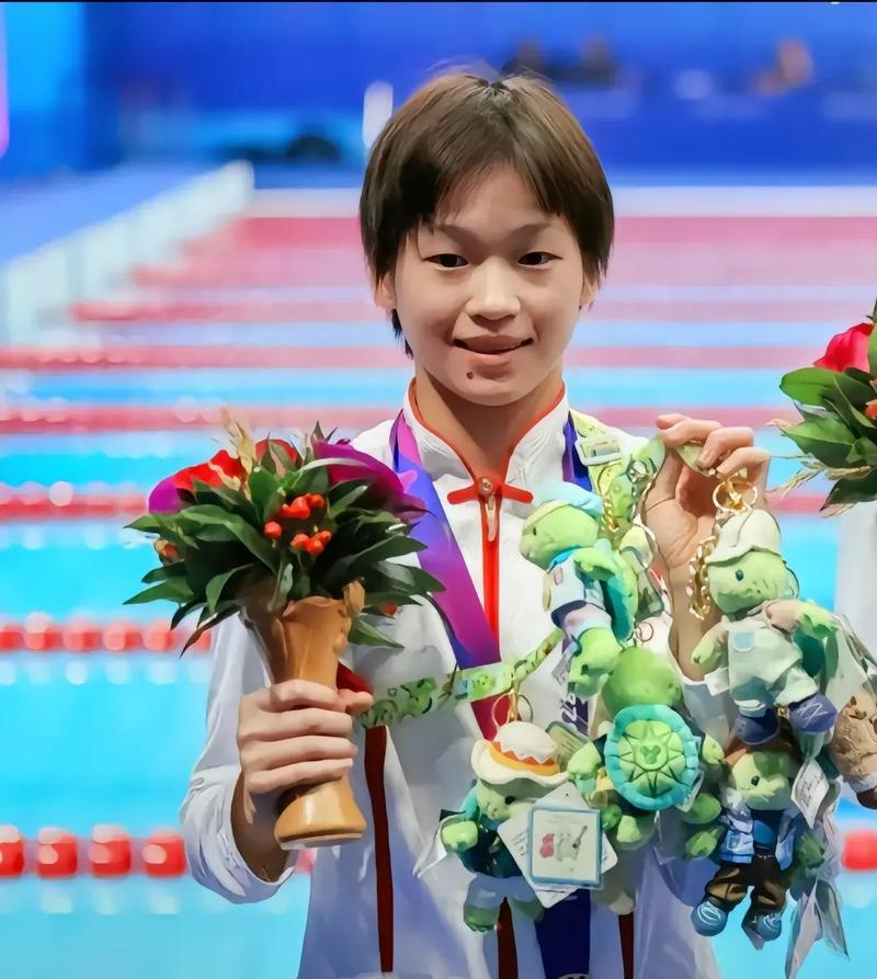 全红婵“胖了”？18岁的她用金牌告诉你：这不是问题是勋章其实明眼人都看出来