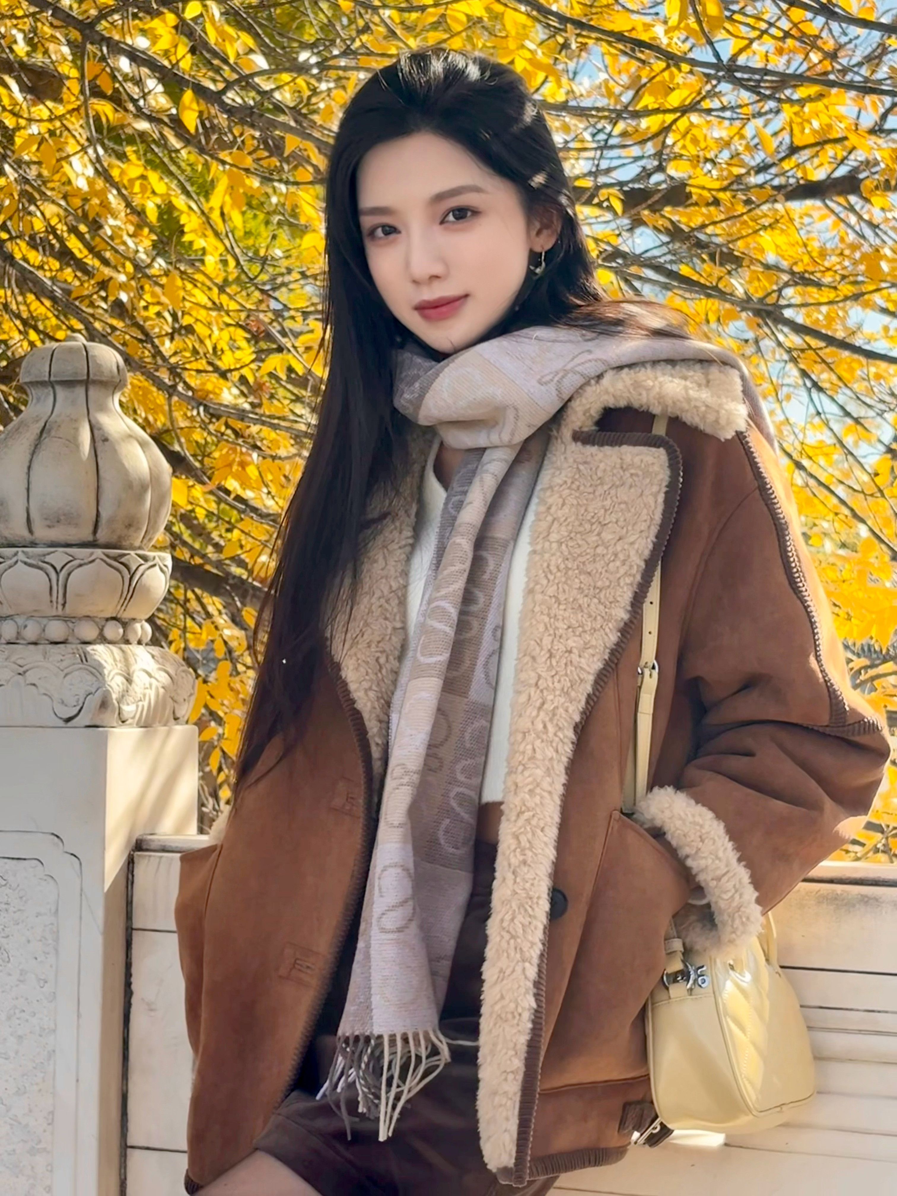 肖雨🍁深秋氛围感黑丝搭配​​​