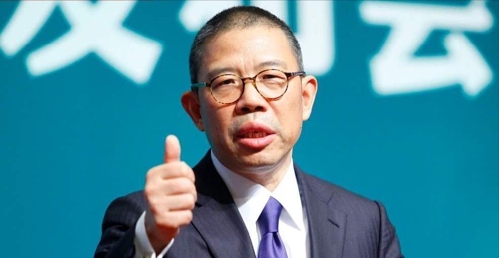 首富钟睒睒，捐款1个亿。没有捐给清华，没有给北大。他儿子钟墅子，美国加州大学毕业