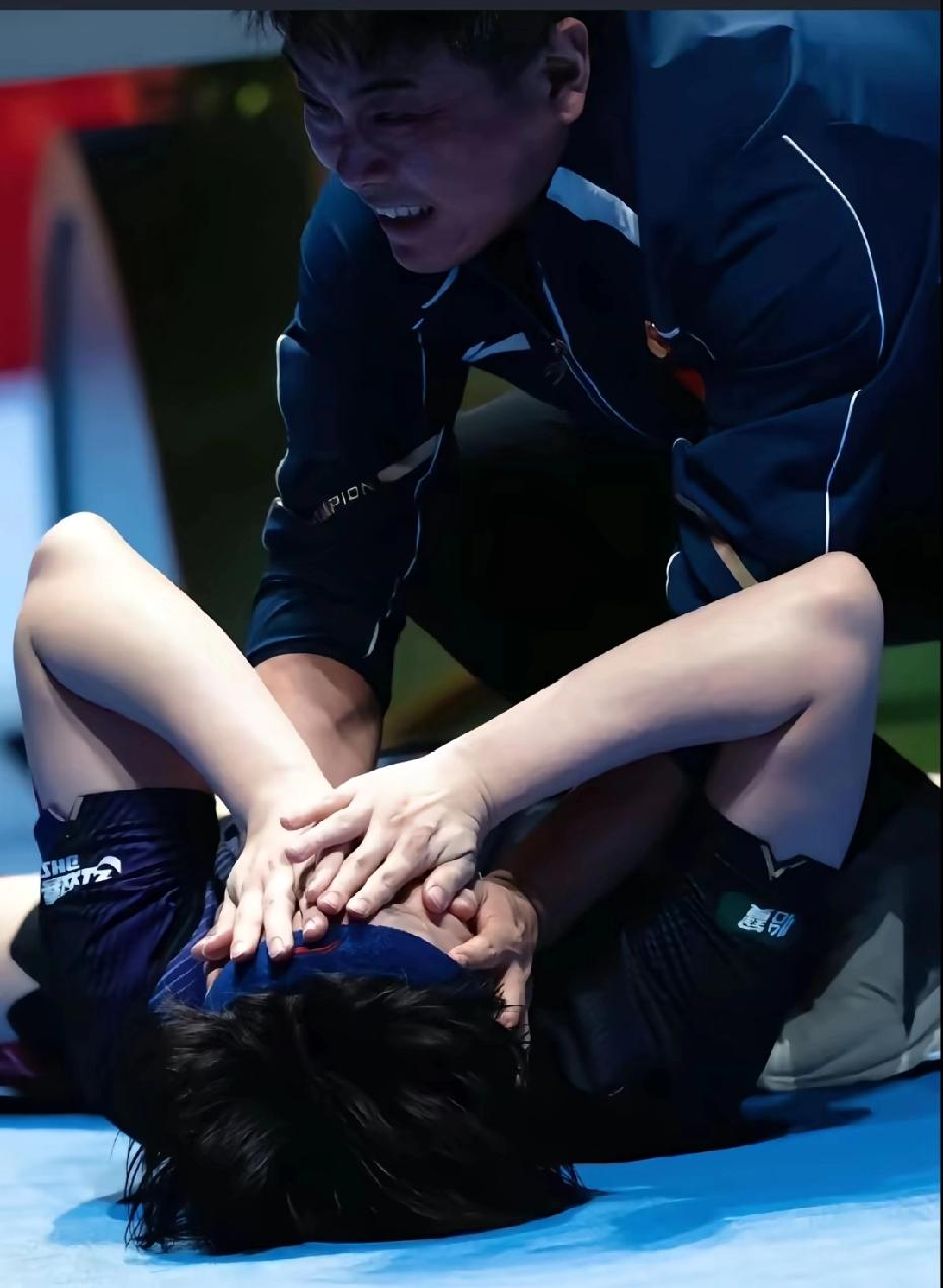 皓指导真的很好！很喜欢这句对楚钦的评价：不必念他落难时的尴尬，应敬他挥拍勇往直前