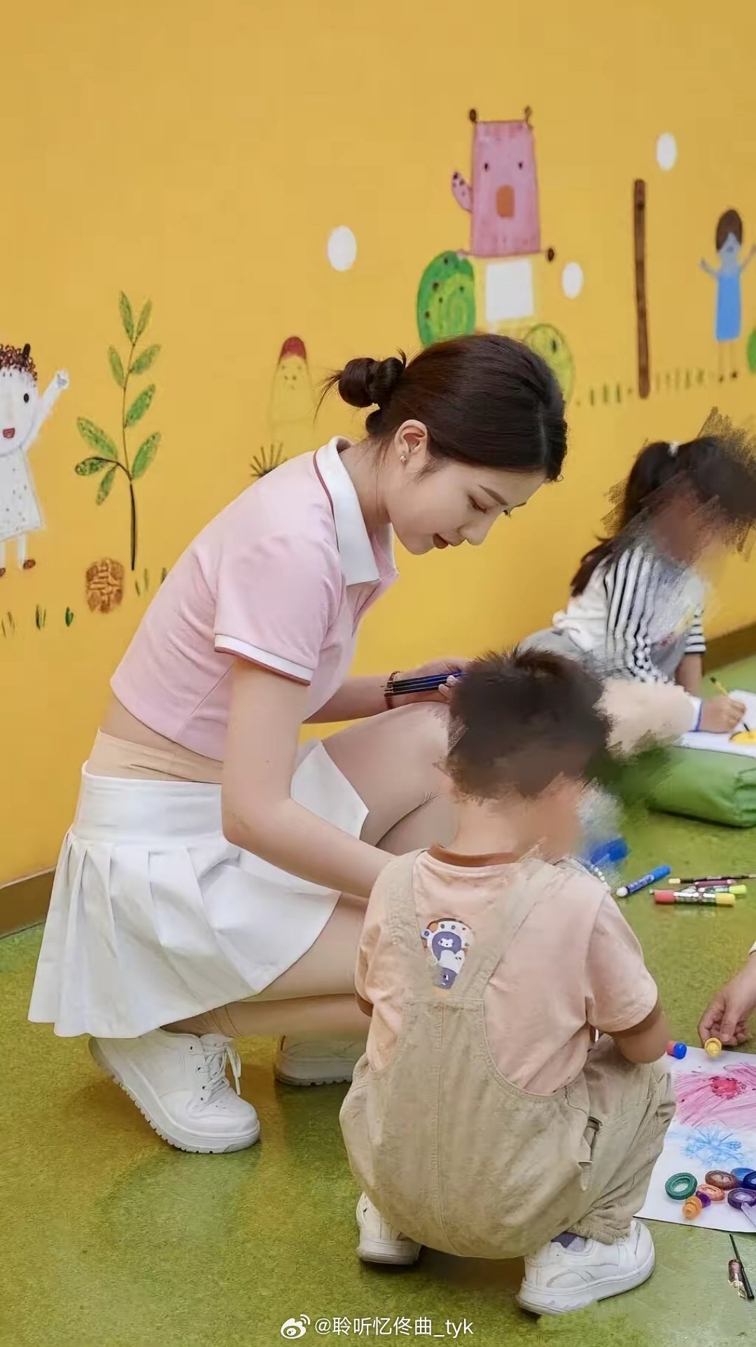 发现一个漂亮的幼师。