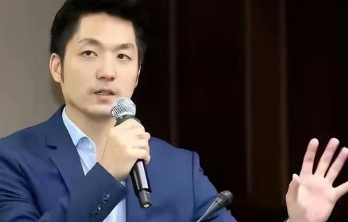 蒋万安再次表明立场，针对两岸统一的话题上，蒋万安曾在接受采访的时候，公然做出了“