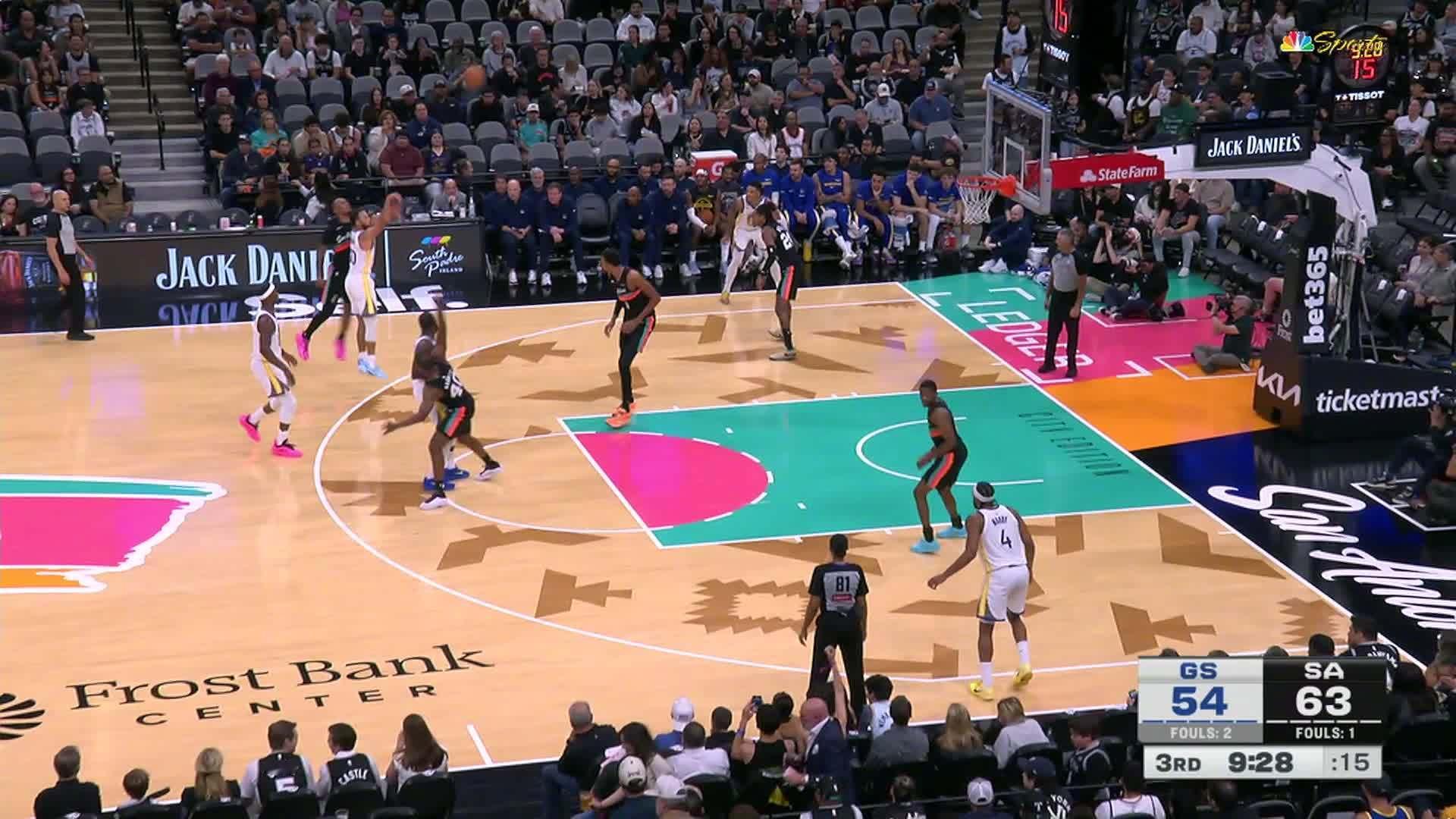 库里再中三分！