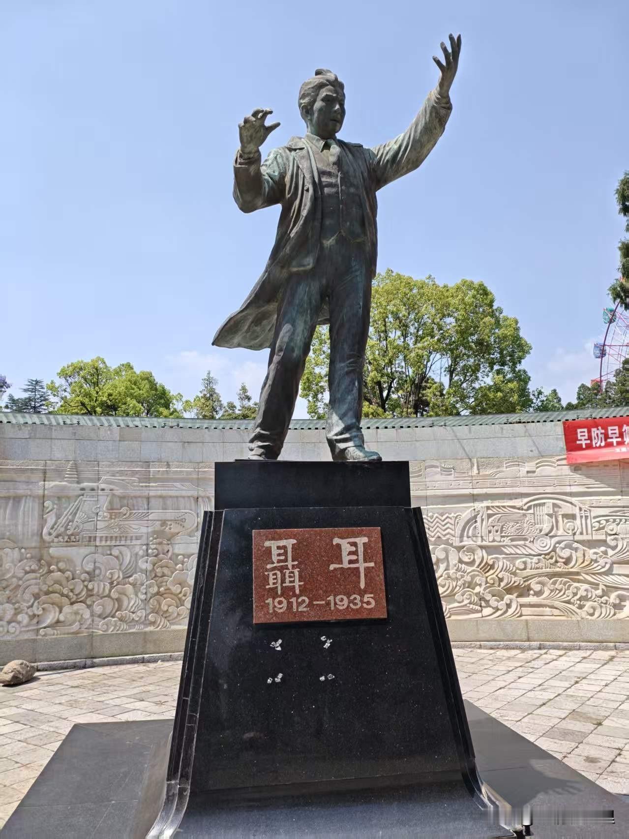 云南旅游，在玉溪待了两天，总的感觉良好。一、温度适宜我们是在西双版纳泼水