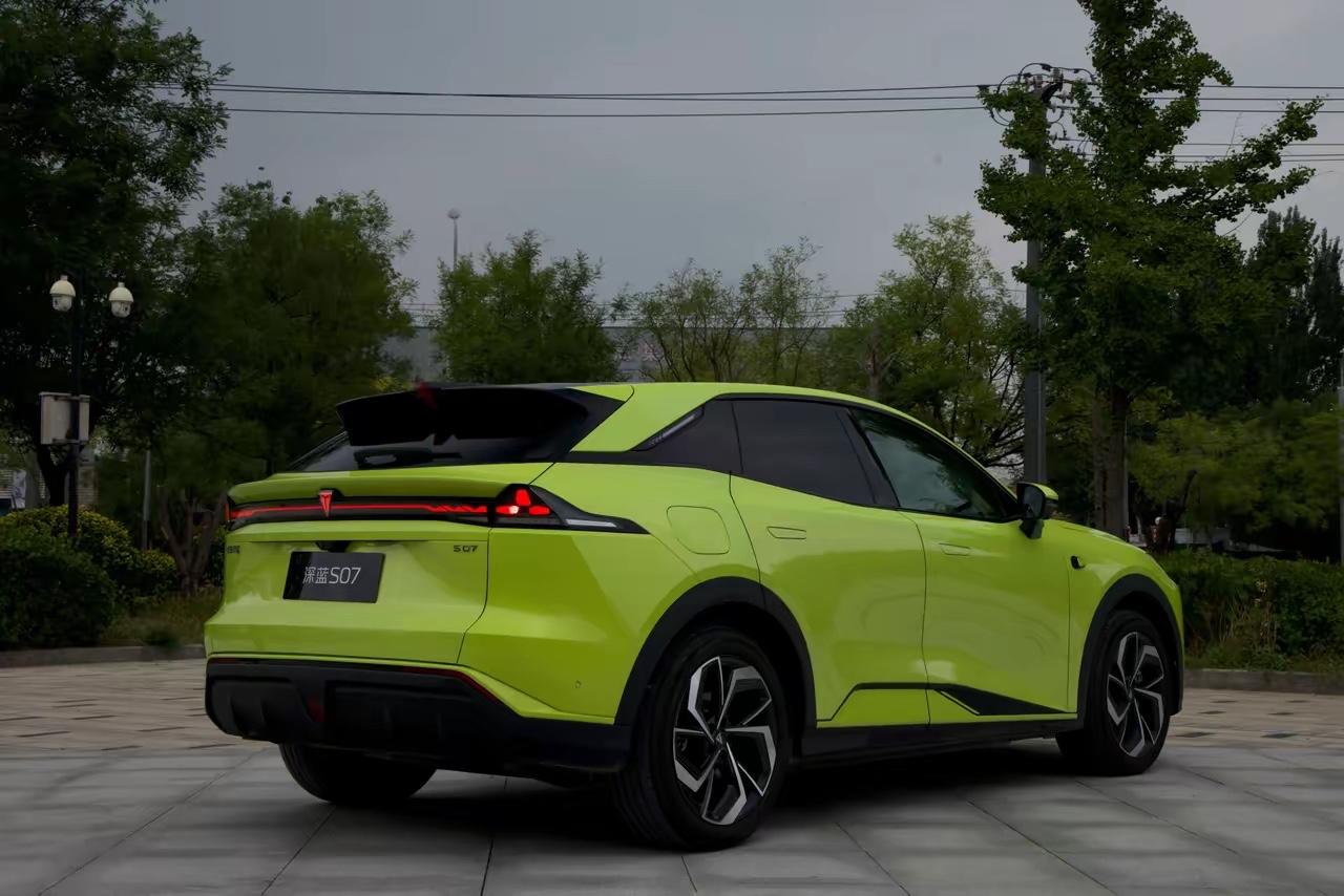 15万级想买省心又智能的车，深蓝S07真的绕不开。不管是能耗、续航还是后期维护，