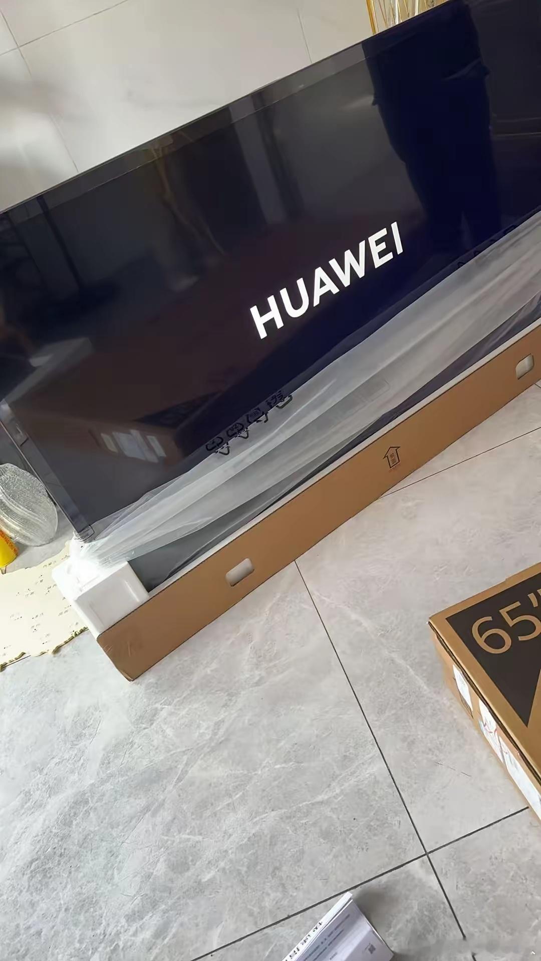 双11，小米和华为，最终还是选了华为。今天用上才明白，为啥叫智慧屏，敢情就是个大