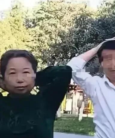 又一个瓜呀，老汤在直播间爆料，至于土豆家的女婿，可不是他真的女婿呀，只不过是用来