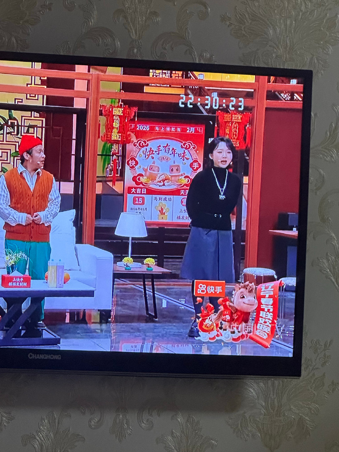 辣目洋子这么瘦了自从贾玲开始，这些明星都瘦了，，现在看着好薄一片，果然瘦下来好漂