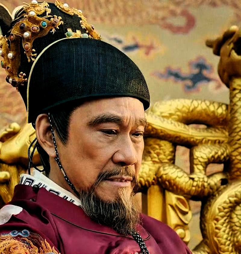 永乐二十一年，明成祖朱棣卧病行宫，赵王朱高燧一直守在父皇榻前照料，对外尽显仁孝模
