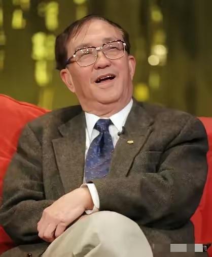 恐怖又可悲，谢晋一家六口竟然全没了！说谢晋是中国电影界的丰碑，没人反驳吧？